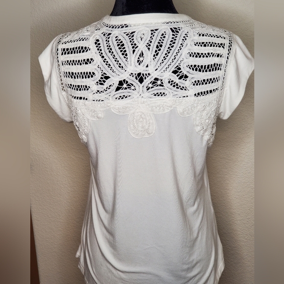 Daniel Rainn White lacey Top - Picture 4 of 9